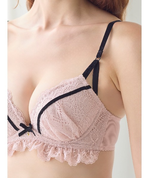 tutuanna（チュチュアンナ）の「フラッフィーブラ&ショーツセット（ブラ&ショーツ・レディース・クリーム/ピンク/ブラック・E75/E70/E65/D75/D65/C75/C70/D70/B65/B70/B75/C65）」の8枚目の写真