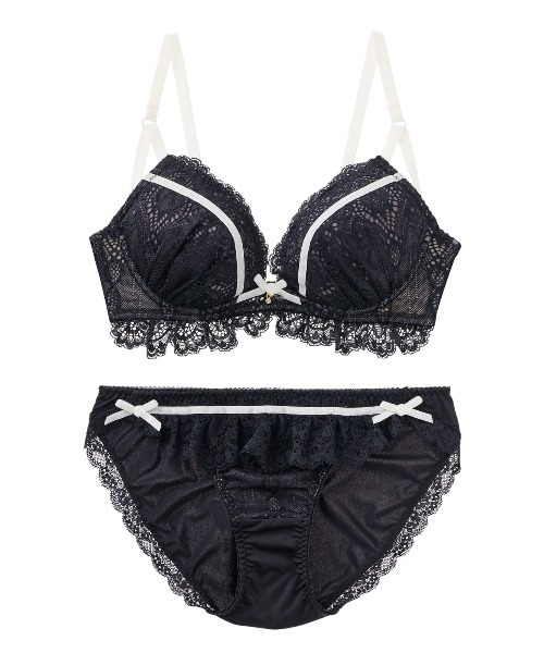 tutuanna（チュチュアンナ）の「フラッフィーブラ&ショーツセット（ブラ&ショーツ・レディース・クリーム/ピンク/ブラック・E75/E70/E65/D75/D65/C75/C70/D70/B65/B70/B75/C65）」の13枚目の写真