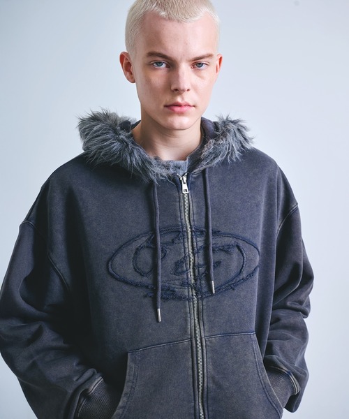 Smoothmood 刺繍ロゴ入りダークグレーオーバーサイズパーカー ヴィンテージライク フードファー ジップパーカー / オーバル