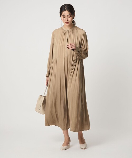 green label relaxing（グリーンレーベルリラクシング）の「キリカエ ギャザー ワンピース 3（ドレス・レディース・ベージュ/ロイヤルブルー/ネイビー/その他1・FREE）」の2枚目の写真