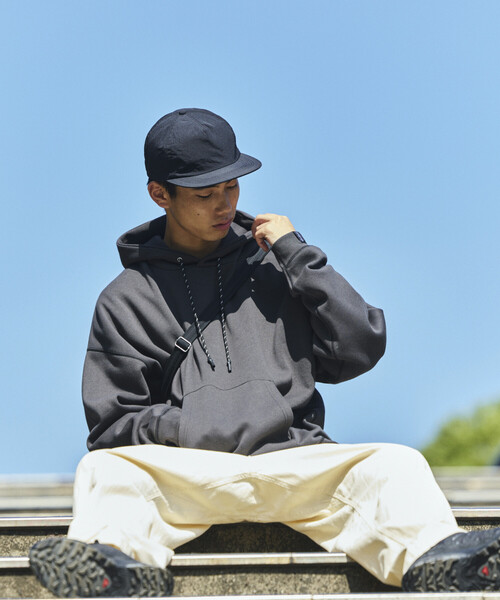 FREAK'S STORE（フリークスストア）の「限定展開 WILD THINGS×FREAK'S STORE/ワイルドシングス 別注 ビッグシルエット マルチプリントデザイン パーカー / フーディ（パーカー・メンズ・グレイッシュベージュ/ブラック/アッシュグレー/スミクロ・SMALL/MEDIUM/LARGE）」の10枚目の写真