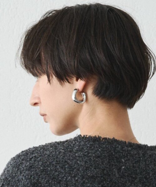 LOUNGEDRESS（ラウンジドレス）の「【GALENA/ガレナ】ボリュームスクエアピアス（ピアス（両耳用）・レディース・ゴールド/シルバー・FREE）」の3枚目の写真