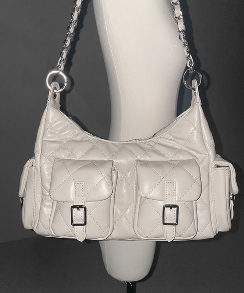 me+em select(ミームセレクト)の「【 2WAY 】アウトポケットキルティングチェーンショルダーバッグ / 2WAY out pocket quilting chain shoulder bag(ショルダーバッグ・レディース・ブラック/アイボリー/グレー・FREE)」の9枚目の写真