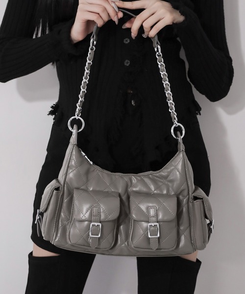 me+em select(ミームセレクト)の「【 2WAY 】アウトポケットキルティングチェーンショルダーバッグ / 2WAY out pocket quilting chain shoulder bag(ショルダーバッグ・レディース・ブラック/アイボリー/グレー・FREE)」の21枚目の写真