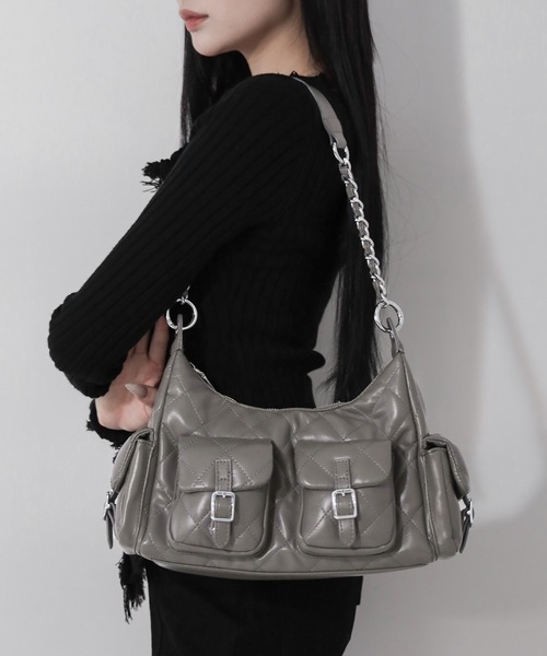 me+em select(ミームセレクト)の「【 2WAY 】アウトポケットキルティングチェーンショルダーバッグ / 2WAY out pocket quilting chain shoulder bag(ショルダーバッグ・レディース・ブラック/アイボリー/グレー・FREE)」の22枚目の写真