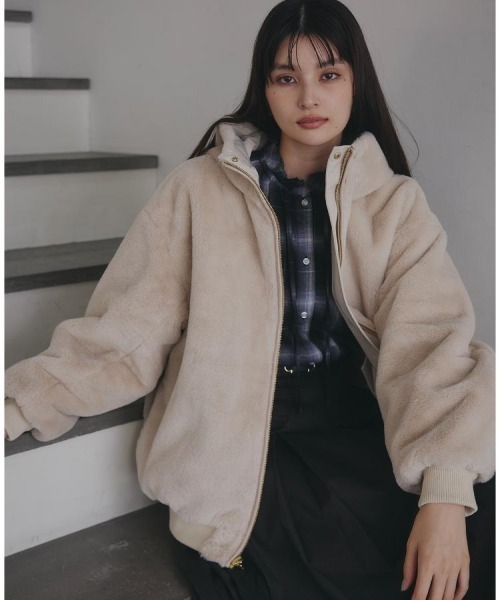 THE SHOP TK （ザ ショップ ティーケー ）の「【2WAY/洗える】リバーシブル フェイクファーブルゾン（ブルゾン・レディース・ダークブラウン/ナチュラル/ブラック・12/13/14）」の3枚目の写真