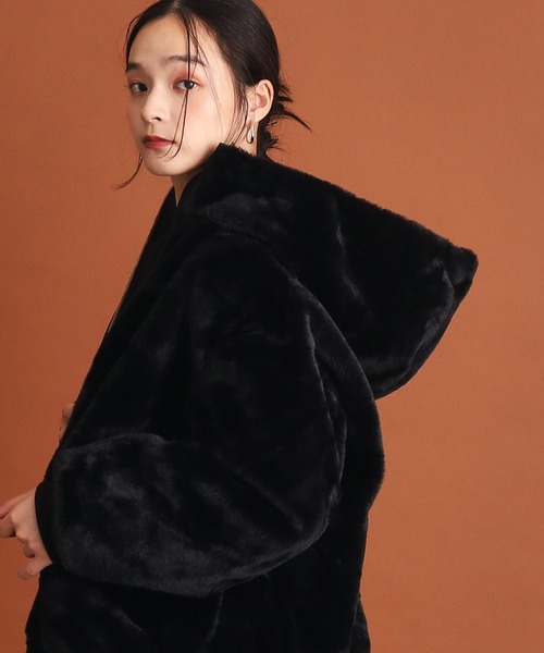 THE SHOP TK （ザ ショップ ティーケー ）の「【2WAY/洗える】リバーシブル フェイクファーブルゾン（ブルゾン・レディース・ダークブラウン/ナチュラル/ブラック・12/13/14）」の5枚目の写真