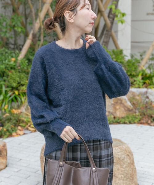 ITEMS URBANRESEARCH(アイテムズ アーバンリサーチ)の「シャギークルーネックニット(ニット/セーター・レディース・チャコールグレー/ネイビー/アイボリー/その他1・FREE)」の5枚目の写真