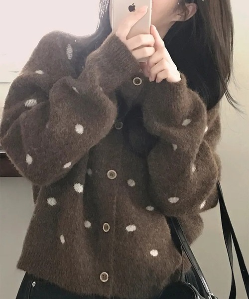 Doula Doula（ドゥーラドゥーラ）の「ドット柄クルーネックニットカーディガン（カーディガン/ボレロ・レディース・グレー/ブラウン/ベージュ・FREE）」の13枚目の写真