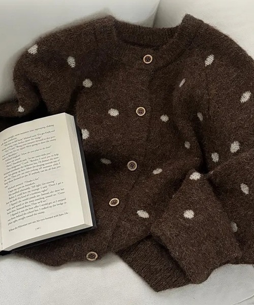 Doula Doula（ドゥーラドゥーラ）の「ドット柄クルーネックニットカーディガン（カーディガン/ボレロ・レディース・グレー/ブラウン/ベージュ・FREE）」の10枚目の写真