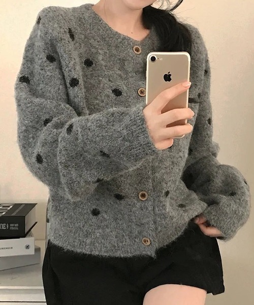 Doula Doula（ドゥーラドゥーラ）の「ドット柄クルーネックニットカーディガン（カーディガン/ボレロ・レディース・グレー/ブラウン/ベージュ・FREE）」の21枚目の写真