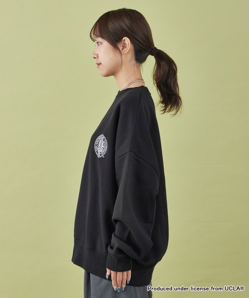 GOOD ROCK SPEED(グッドロックスピード)の「GOOD ROCK SPEED/グッドロックスピード UCLA COLLEGE DESIGN SWEAT カレッジ 刺繍ロゴ クルーネックスウェット(スウェット・レディース・ブラック・FREE)」の3枚目の写真