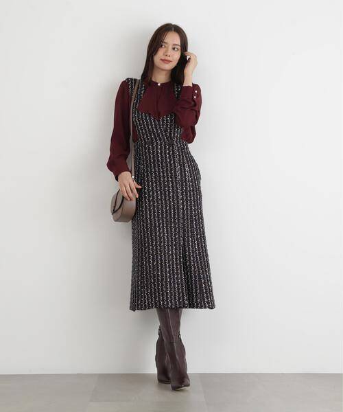 PINKY&DIANNE(ピンキーアンドダイアン)の「◆フロントラッフルパール釦ブラウス(シャツ/ブラウス・レディース・ブルー/ボルドー/ベージュ・38/36)」の21枚目の写真