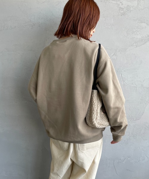 THOUSAND MILE（サウザンドマイル）の「[THOUSAND MILE/サウザンドマイル] 別注 ワンポイントロゴ クルーネックスウェット（スウェット・レディース・ブラック/ライトグレー/ベージュ/チャコールグレー・S/M/L/XL）」の19枚目の写真