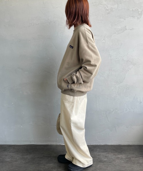 THOUSAND MILE（サウザンドマイル）の「[THOUSAND MILE/サウザンドマイル] 別注 ワンポイントロゴ クルーネックスウェット（スウェット・レディース・ブラック/ライトグレー/ベージュ/チャコールグレー・S/M/L/XL）」の21枚目の写真