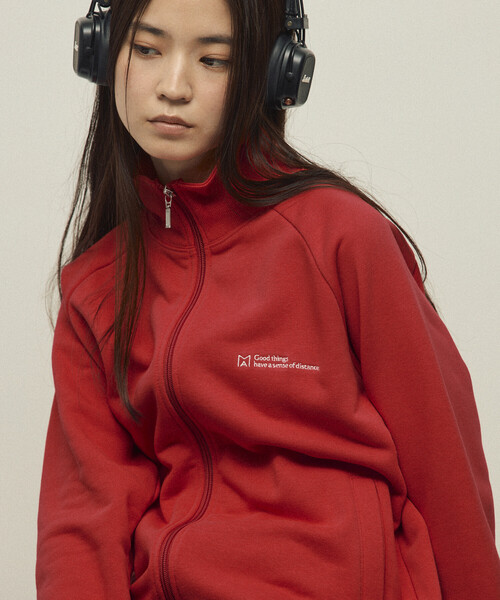 FREAK'S STORE（フリークスストア）の「MA Firsthand/マ ファーストハンド MA ベーシックロゴ刺繍 トラックジャケット / 裏毛スウェット（カーディガン/ボレロ・レディース・ブラウン/レッド/チャコールグレー/グレー・ﾌﾘ-）」の4枚目の写真