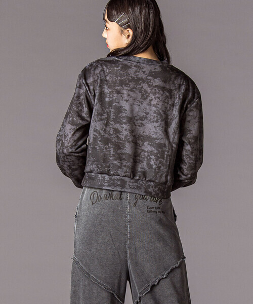 ZIDDY（ジディ）の「タイダイトレーナー(130~160cm)（スウェット・キッズ・グレー/ベージュ・140cm/150cm/130cm/FREE）」の13枚目の写真