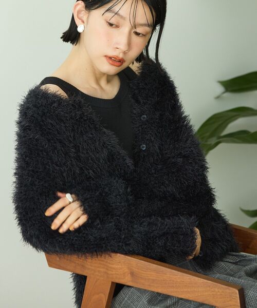 AMERICAN HOLIC（アメリカンホリック）の「シャギーニットクルーネックカーディガン（カーディガン/ボレロ・レディース・モカ/ホワイト系その他2/ピンク/グレイッシュベージュ/ブルーグリーン/ブラック・M/L）」の9枚目の写真