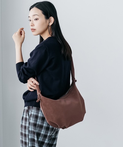 mili an deni(ミリアンデニ)の「2WAYシャーリングバッグ(ショルダーバッグ・レディース・ブラック/ブラウン・F)」の12枚目の写真