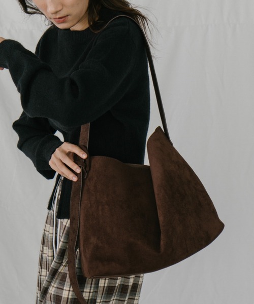 スエードワンハンドルショルダーバッグ（ショルダーバッグ）｜duei