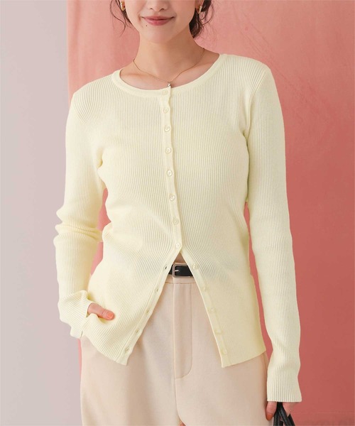 titivate(ティティベイト)の「メニー釦リブニットカーディガン(カーディガン/ボレロ・レディース・ダークグレー/ブルー/グリーン/ブラウン/ピンク/アイボリー・S/M/L)」の2枚目の写真