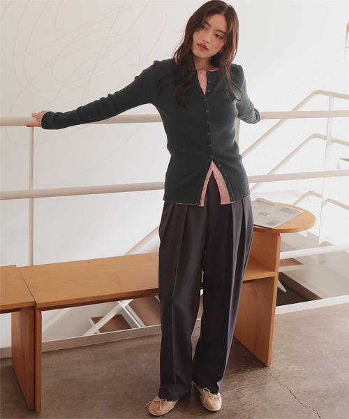 titivate(ティティベイト)の「メニー釦リブニットカーディガン(カーディガン/ボレロ・レディース・ダークグレー/ブルー/グリーン/ブラウン/ピンク/アイボリー・S/M/L)」の14枚目の写真