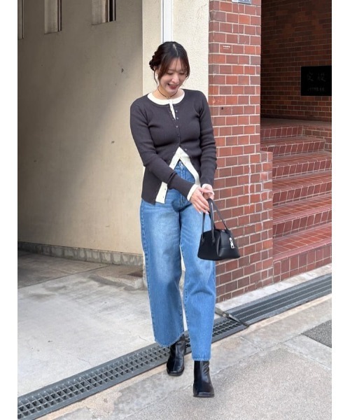 titivate(ティティベイト)の「メニー釦リブニットカーディガン(カーディガン/ボレロ・レディース・ダークグレー/ブルー/グリーン/ブラウン/ピンク/アイボリー・S/M/L)」の7枚目の写真