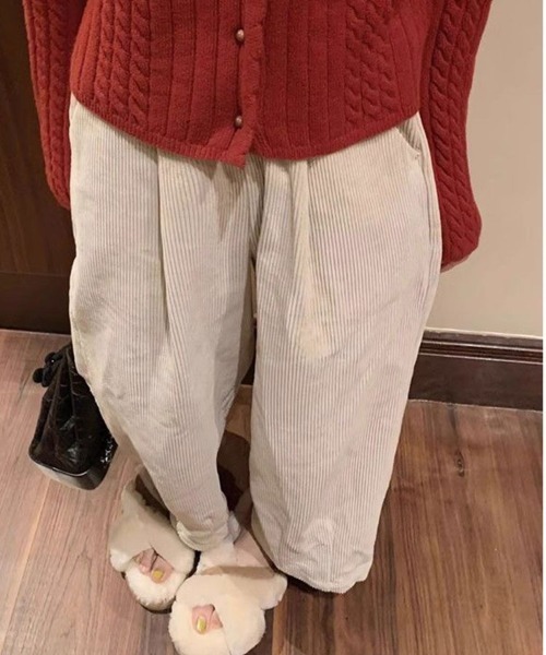 SallyLunn(サリーラン)の「コーデュロイワイドタックパンツ(その他パンツ・レディース・ベージュ/ホワイト・L/M)」の3枚目の写真