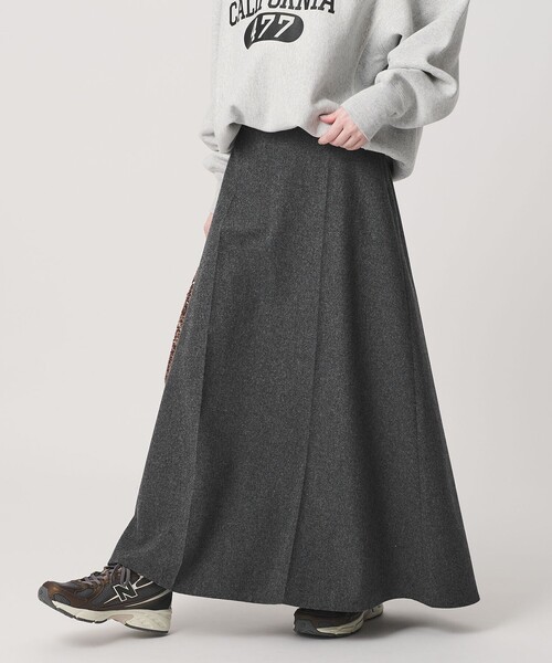 BEAUTY&YOUTH UNITED ARROWS（ビューティーアンドユースユナイテッドアローズ）の「毛ポリエステル フランネル プレスフレアスカート（スカート・レディース・オフホワイト/グレー系・S/M）」の3枚目の写真