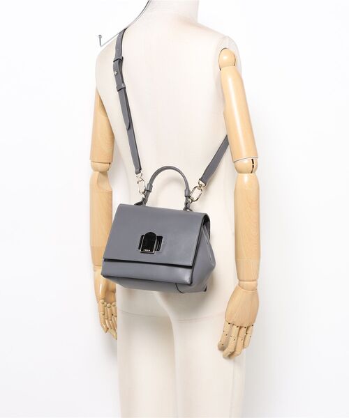 FURLA（フルラ）の「フルラ エマ ハンドバッグ ミニ（ハンドバッグ・レディース・チャコールグレー/モーブ系・ONE SIZE）」の15枚目の写真