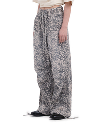 DEFGARMENTS（デフグラメンツ）の「LEOPARD PANTS（その他パンツ）」