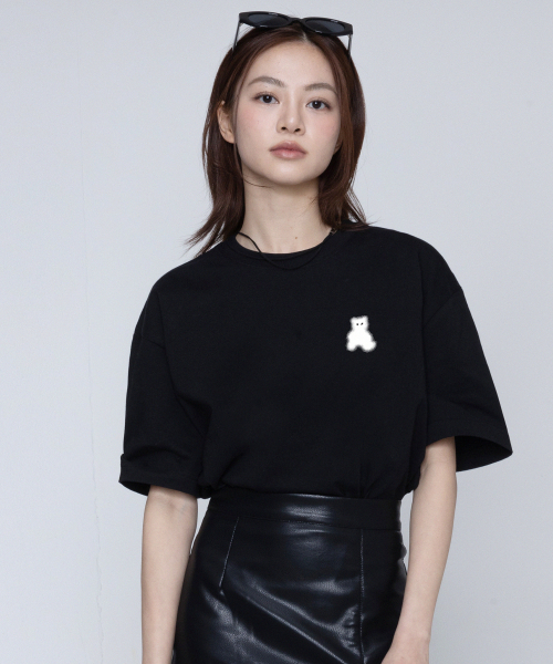 GRAVER（グレーバー）の「[ユニセックス]スモールドットシルエットベア半袖Tシャツ_ブラック（Tシャツ/カットソー・レディース・ブラック・LARGE/SMALL/MEDIUM）」の2枚目の写真