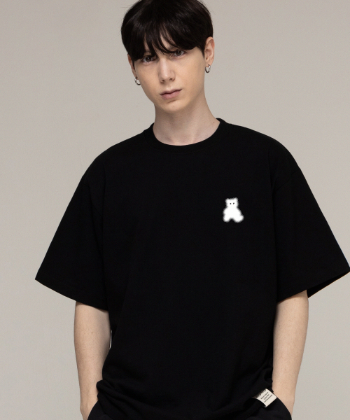 GRAVER（グレーバー）の「[ユニセックス]スモールドットシルエットベア半袖Tシャツ_ブラック（Tシャツ/カットソー・レディース・ブラック・LARGE/SMALL/MEDIUM）」の3枚目の写真