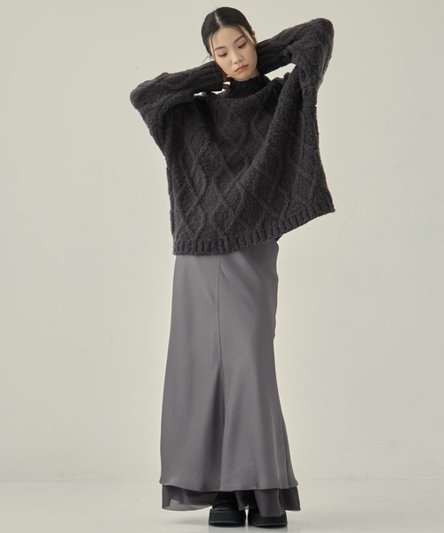 STUDIOUS(ステュディオス)の「【STUDIOUS/ステュディオス】LAYERED SATIN MERMAID SKIRT/レイヤードサテンマーメイドスカート(スカート・レディース・ベージュ/ダークグレー・1/2)」の5枚目の写真