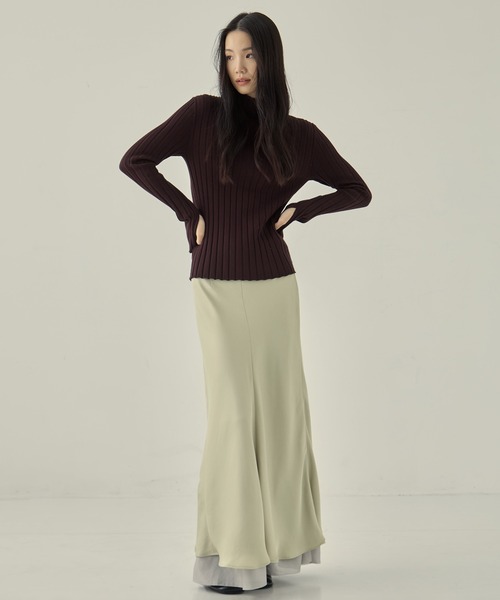 STUDIOUS(ステュディオス)の「【STUDIOUS/ステュディオス】LAYERED SATIN MERMAID SKIRT/レイヤードサテンマーメイドスカート(スカート・レディース・ベージュ/ダークグレー・1/2)」の13枚目の写真