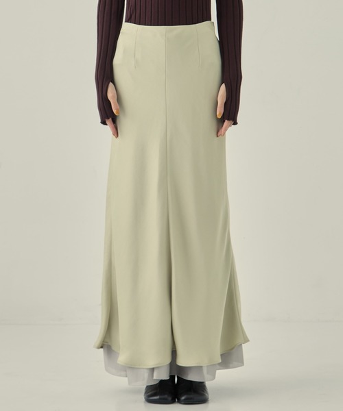 STUDIOUS(ステュディオス)の「【STUDIOUS/ステュディオス】LAYERED SATIN MERMAID SKIRT/レイヤードサテンマーメイドスカート(スカート・レディース・ベージュ/ダークグレー・1/2)」の16枚目の写真