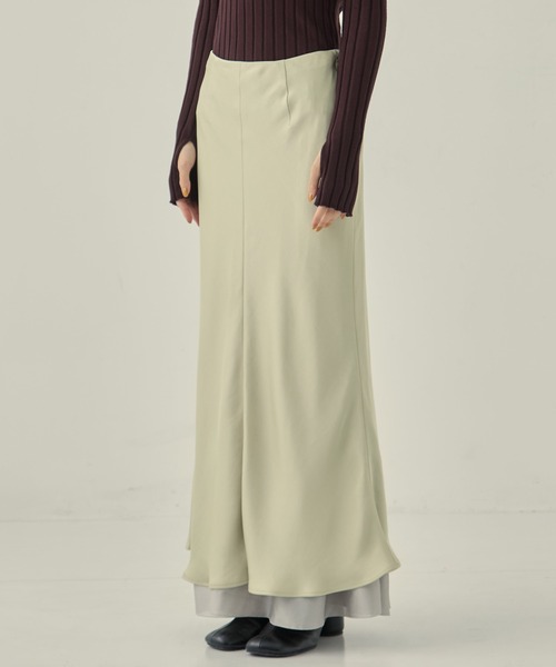 STUDIOUS(ステュディオス)の「【STUDIOUS/ステュディオス】LAYERED SATIN MERMAID SKIRT/レイヤードサテンマーメイドスカート(スカート・レディース・ベージュ/ダークグレー・1/2)」の17枚目の写真