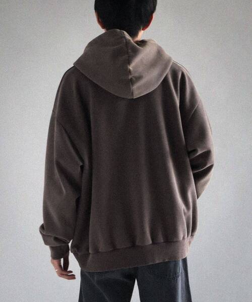 CRAFT STANDARD BOUTIQUE（クラフトスタンダードブティック）の「スノーウォッシュボンディング裏毛カレッジパーカー（パーカー・メンズ・ブラウン/ブラック/グレイッシュベージュ・M/L/XL）」の4枚目の写真