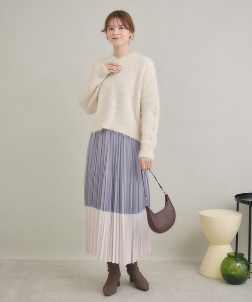 KATHARINE ROSS（キャサリンロス）の「【KATHARINE ROSS】ラメフェザーネップVプルオーバー（ニット/セーター・レディース・グレー/オフホワイト/ブルー・FREE）」の18枚目の写真