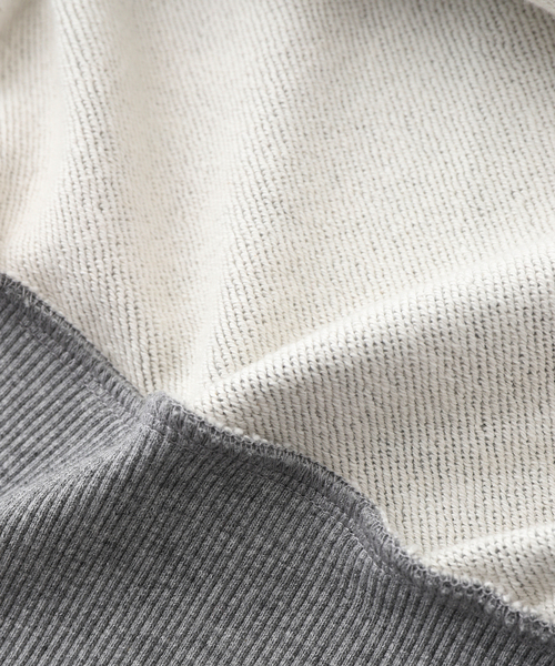 DISCOVERED(ディスカバード)の「DISCOVERED / ディスカバード CROCHET SLEEVE SWEAT(スウェット・メンズ・ホワイト/ブラック/グレー・3)」の20枚目の写真