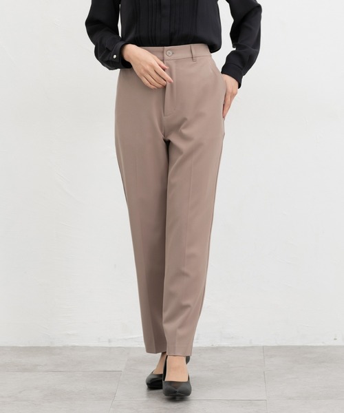 Honeys(ハニーズ)の「【ストレッチ・ウォッシャブル・イージーケア】センタープレスパンツ(股下66cm)(スラックス・レディース・ダークベージュ/ネイビー/ライトグレー系2/ブラック/ライトグレー系1・3L/L/LL/M/S)」の4枚目の写真
