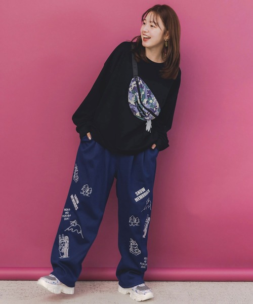 ScoLar Parity(スカラーパリティ)の「353131:フェイクボディバッグ×ネコ刺繍付き裏毛プルオーバー(Tシャツ/カットソー・レディース・アイボリー/ブラック/パープル・M)」の7枚目の写真