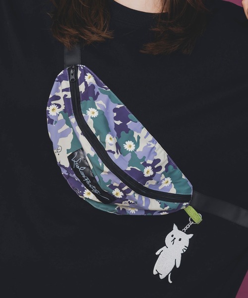 ScoLar Parity(スカラーパリティ)の「353131:フェイクボディバッグ×ネコ刺繍付き裏毛プルオーバー(Tシャツ/カットソー・レディース・アイボリー/ブラック/パープル・M)」の10枚目の写真