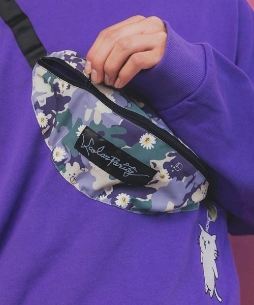 ScoLar Parity(スカラーパリティ)の「353131:フェイクボディバッグ×ネコ刺繍付き裏毛プルオーバー(Tシャツ/カットソー・レディース・アイボリー/ブラック/パープル・M)」の14枚目の写真