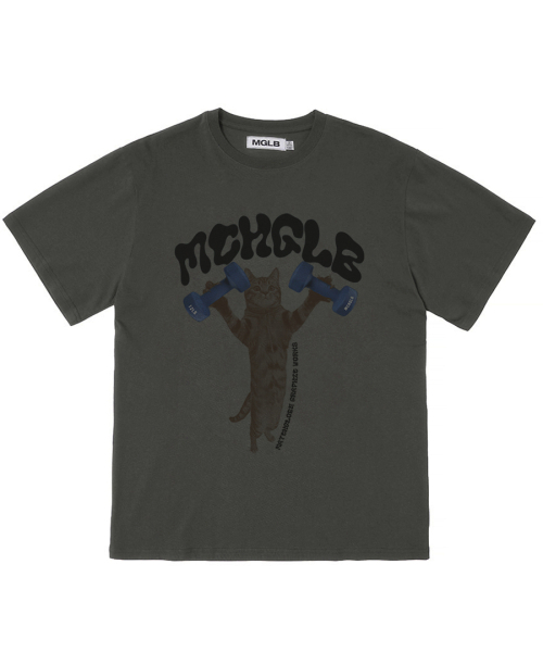 MATCHGLOBE(マッチグローブ)の「ダンベルキャットオーバーサイズTシャツ(ダークグレー)(Tシャツ/カットソー・レディース・その他・FREE)」の1枚目の写真