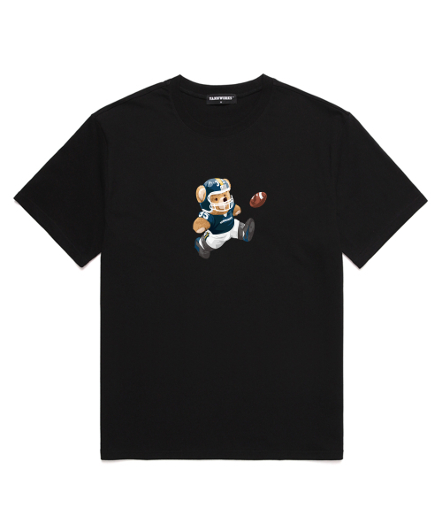 VANNWORKS(バンワークス)の「RUGBY BEAR オーバーサイズ 半袖Tシャツ(VNDTS233) ブラック(Tシャツ/カットソー・レディース・その他・X-LARGE/XX-LARGE/LARGE/MEDIUM/SMALL)」の1枚目の写真