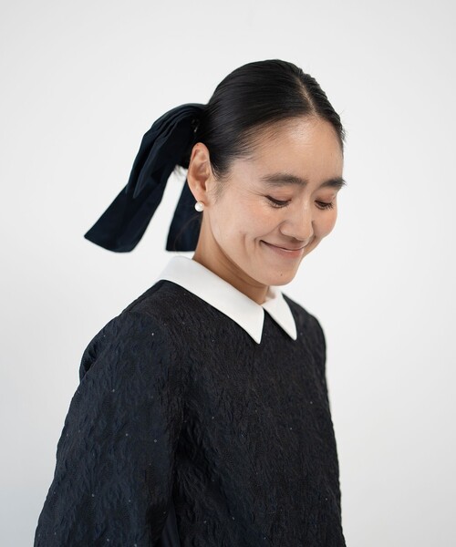 IRIS47（イリスフォーセブン）の「＜AYA KANEKO×IRIS 47×UNITED ARROWS＞ビッグ リボン クリップ（バレッタ/ヘアクリップ・レディース・ブラック/ネイビー・FREE）」の11枚目の写真
