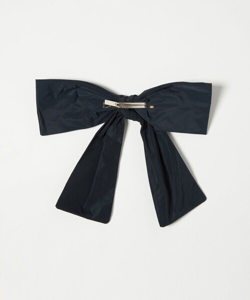 IRIS47（イリスフォーセブン）の「＜AYA KANEKO×IRIS 47×UNITED ARROWS＞ビッグ リボン クリップ（バレッタ/ヘアクリップ・レディース・ブラック/ネイビー・FREE）」の4枚目の写真