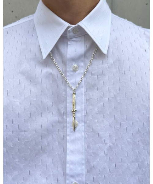 JOHN LAWRENCE SULLIVAN（ジョンローレンスサリバン）の「KNIFE NECKLACE（ネックレス・メンズ・シルバー・ONE SIZE）」の2枚目の写真
