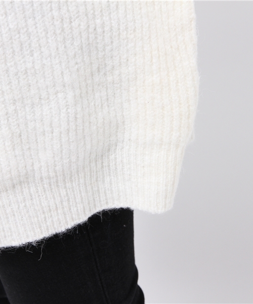 OUTLET（アウトレット）の「【WHO'S WHO gallery】AMスラッシュデザインニット（ニット/セーター・レディース・チャコールグレー/オフホワイト/ベージュ・FREE）」の9枚目の写真